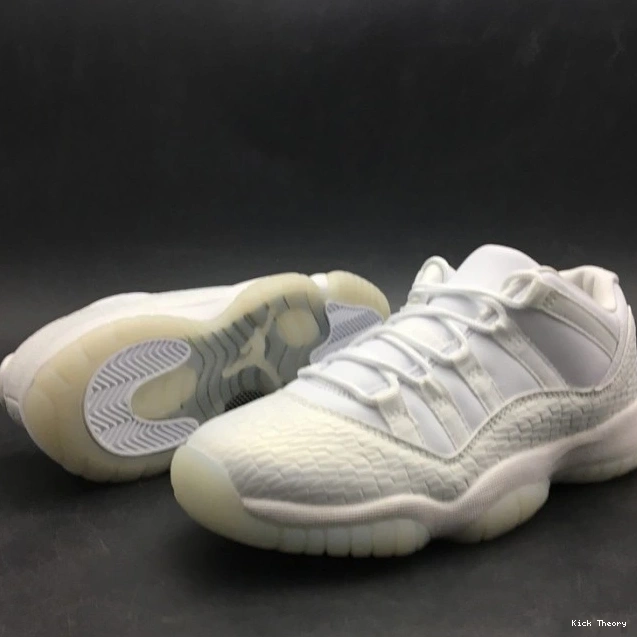 Kicked Out Shoe Store 11 Heiress Frost Low Jordan 897331-100 Air White 0823